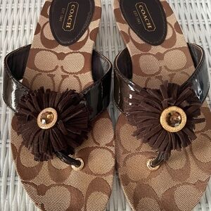 COACH Monogram thong sandal size 5.5